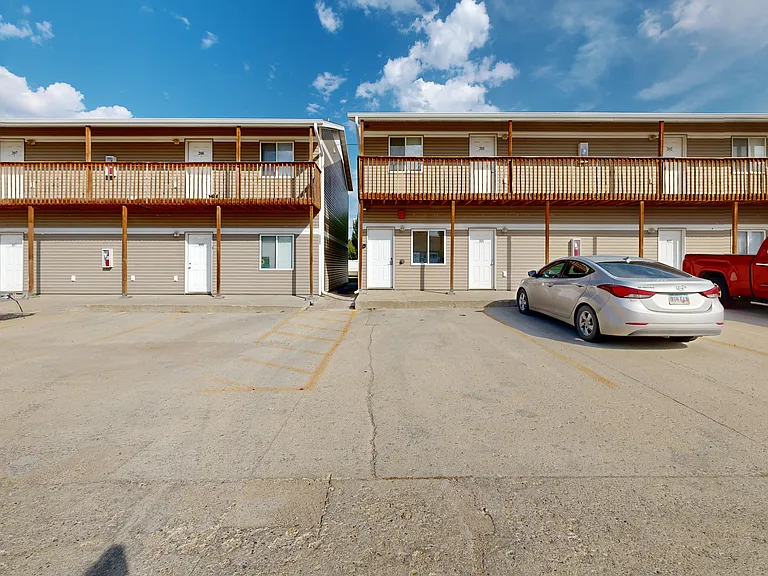 Pineview Apartments — Photo 22