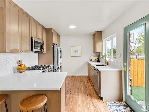 5th image of 3381 N Kearney Street