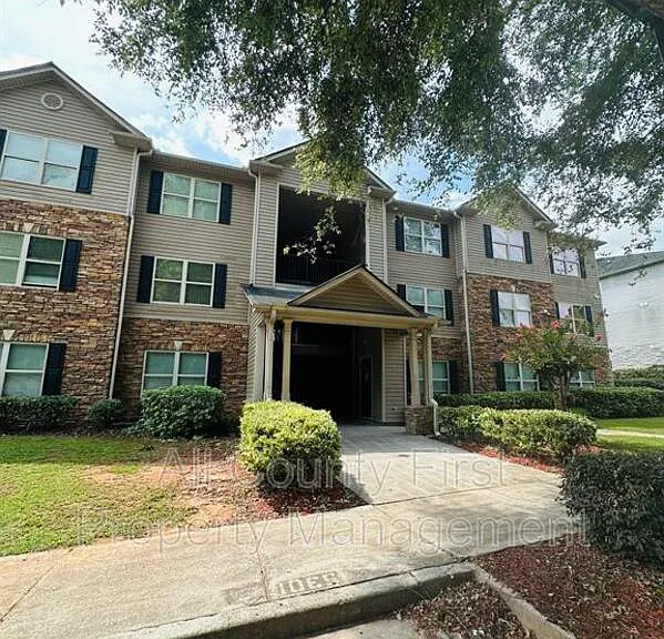 5303 Fairington Club Dr — Photo 2