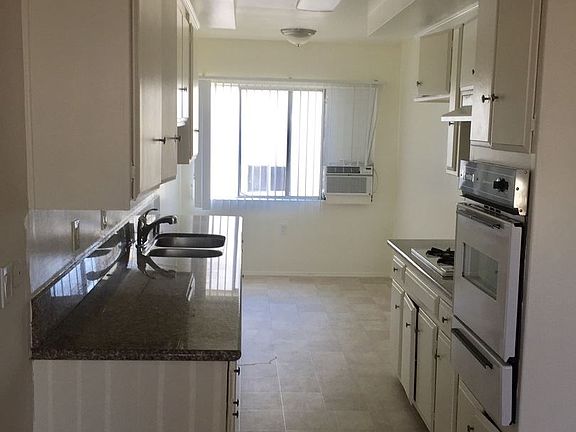 3rd image of 18444 Collins St APT 12