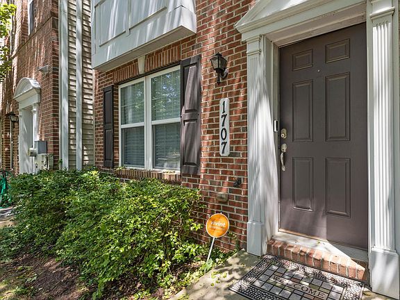 2nd image of 1707 Fernwood Dr