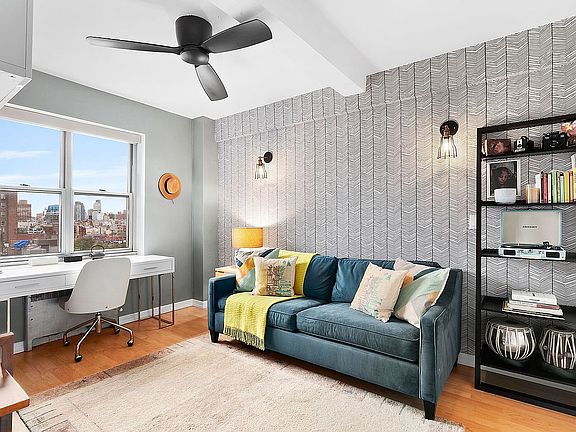 5th image of 530 Grand St APT E10c