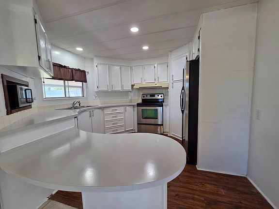 2nd image of 690 Red Wing Cir