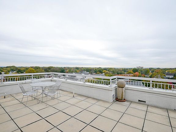 5th image of 3830 9th St N #Penthouse 6e