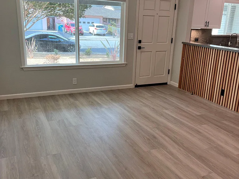 888 Leith Ave — Photo 4