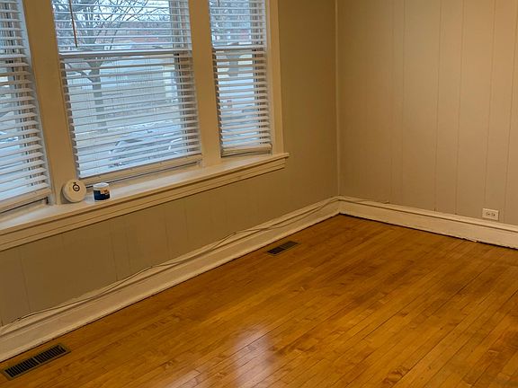 4th image of 3563 S Lituanica Ave #1