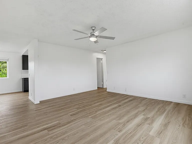 1724 Elm Ave #B — Photo 5