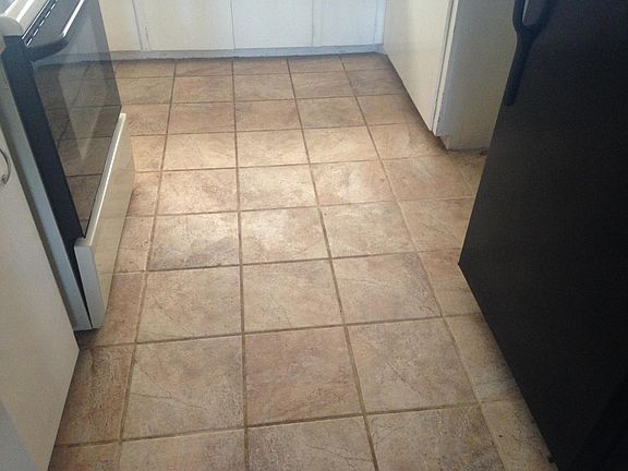 4th image of 2618 45th St
