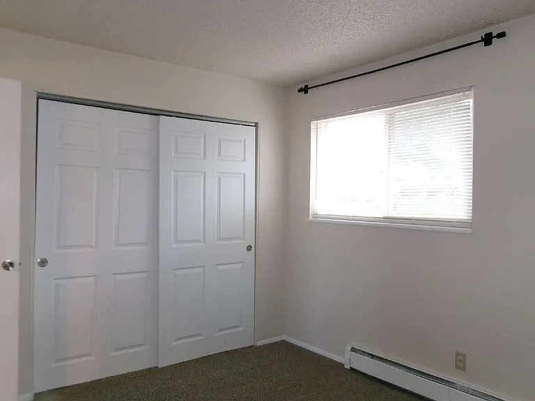 4380 Loomis Ave #C — Photo 14