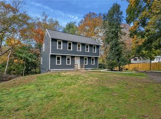 23 Canterbury Dr, Bradford, RI 02808