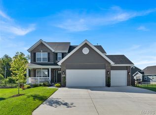 936 Little Fieldstone Ct, Wentzville, MO 63385