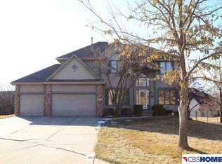 17891 Hickory Cir, Omaha, NE 68130