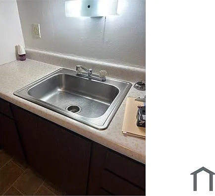 3177 Nottingham St NW — Photo 6