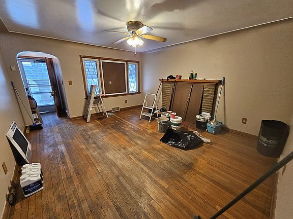 5th image of 762 Palmer Ave