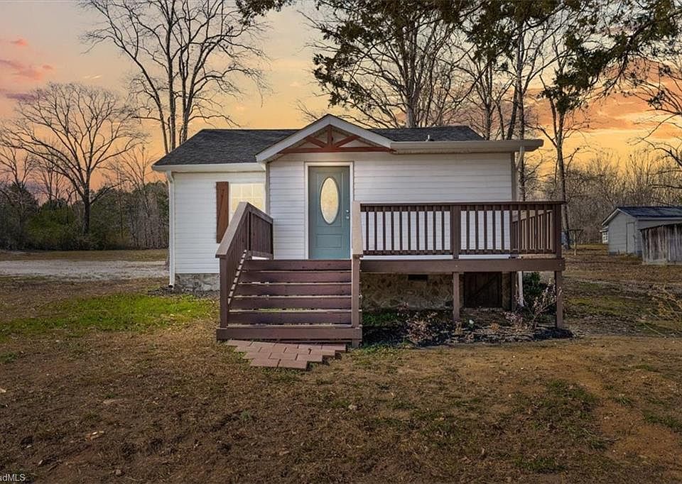 1st image of 116 Bullins Ln