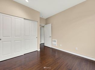 571 241st Ln SE, Sammamish, WA 98074