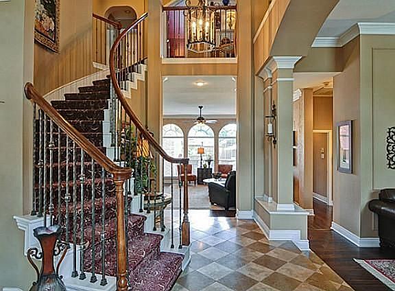2nd image of 6700 Alcove Ln