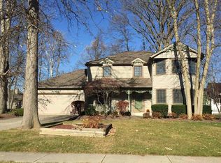 1402 Sanders Dr, Auburn, IN