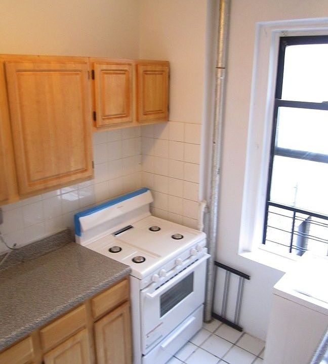 2nd image of 1003 St Nicholas Ave APT 53