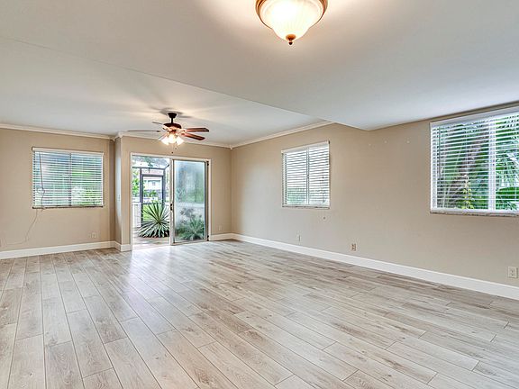 5th image of 6214 Riverwalk Ln Unit 1