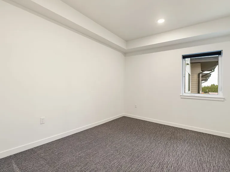 City Gate Apartments — Photo 103