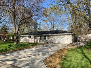 5320 Johnnie Dr, Fort Wayne, IN