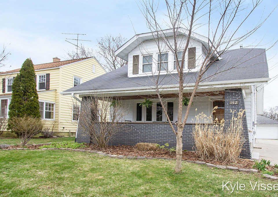 1st image of 152 Baynton Ave NE