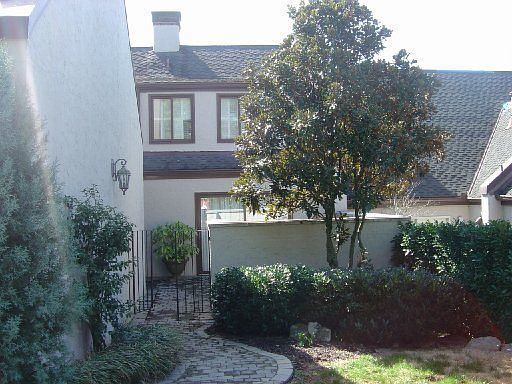 1st image of 1106 Orleans Dr #1106