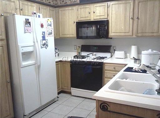 2nd image of 5710 E Tropicana Ave Unit 1106