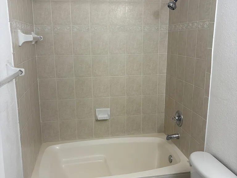 5600 NW 107th Ave #1413 — Photo 25