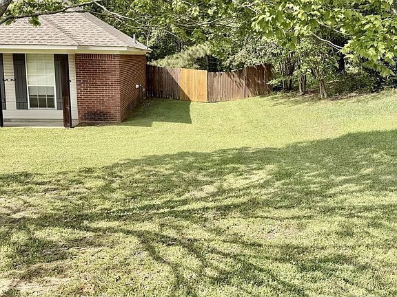 3rd image of 1007 Cobblestone Pl