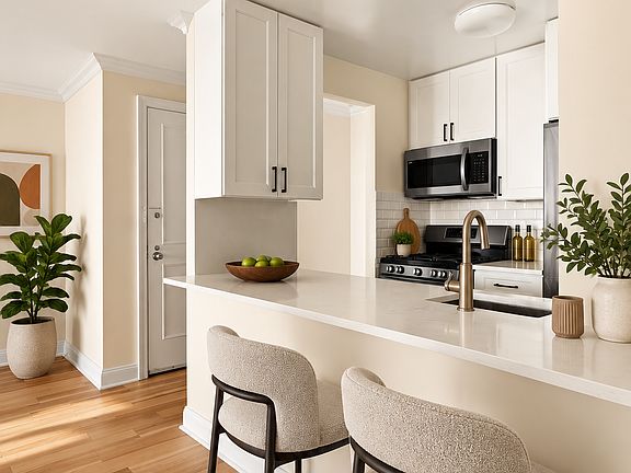 2nd image of 200 Rector Pl APT 18F
