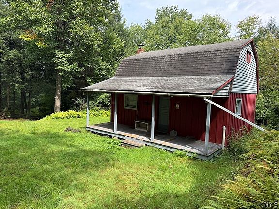4th image of 1173 Little Loop Rd