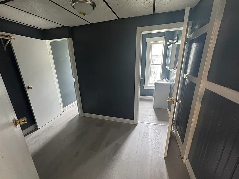 12 Hollywood St #2 — Photo 7
