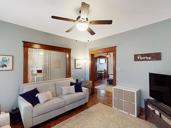 5th image of 405 Bergen Ave