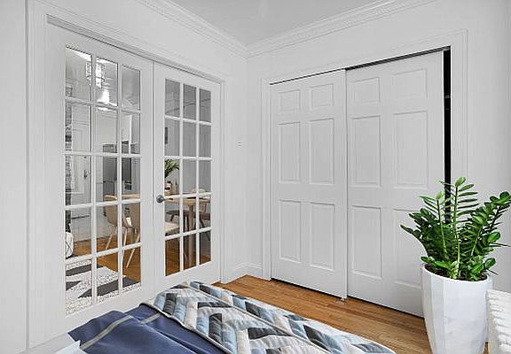 5th image of 102 W 79th St APT 3E