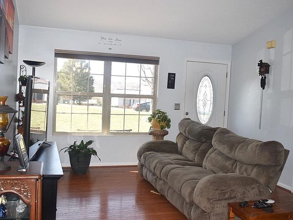 3rd image of 19286 Briarway North Dr