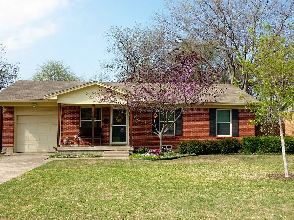 1st image of 424 Marilu St