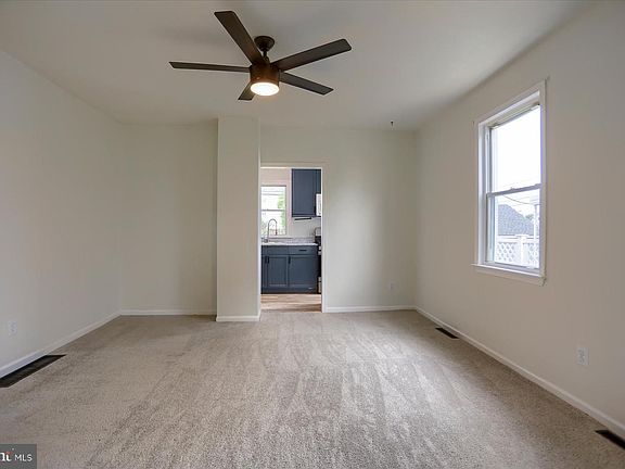 4th image of 7606 Avondale Ave