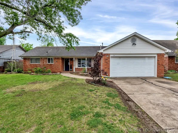 9024 E 32nd St, Tulsa, OK 74145
