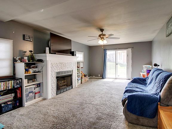 2nd image of 1826 Hazelwood Ct