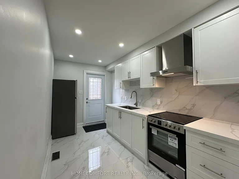 211 Osler St #MAIN FLOOR — Photo 7
