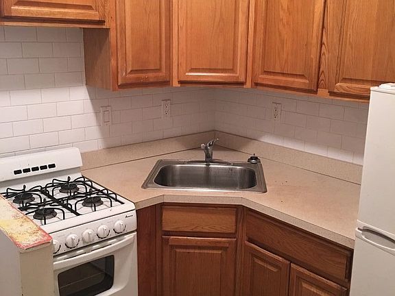 3rd image of 2131 1st Ave APT 5