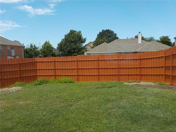 5th image of 1103 Hampshire Ln