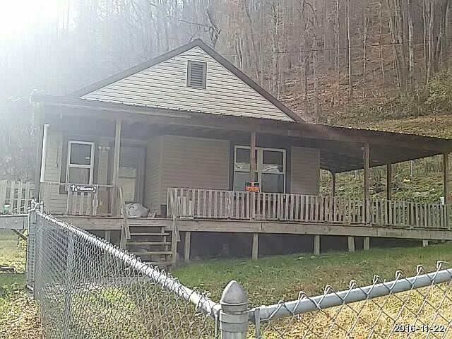 1st image of 916 McKinney St