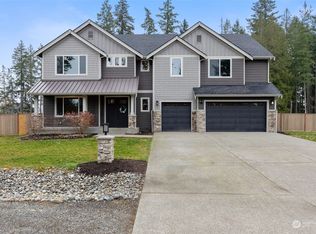 5668 Skyfall Pl NW, Seabeck, WA 98312