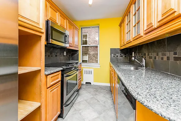 Sold by Halstead Real Estate | media 32