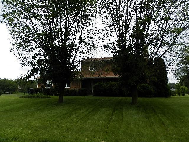 1st image of 885 Meadowdale Ct