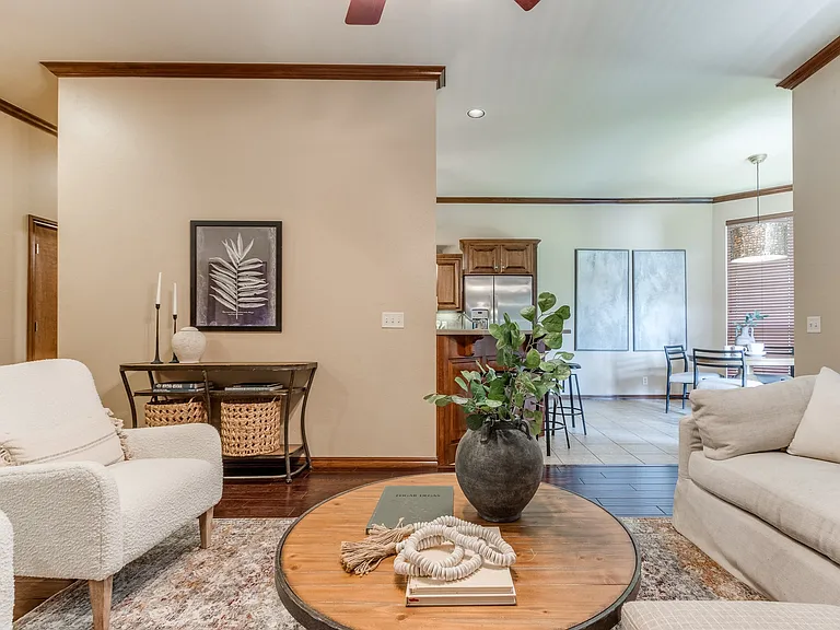 16616 Hardwood Pl — Photo 10