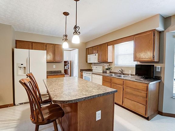 5th image of 5441 Riverport Dr